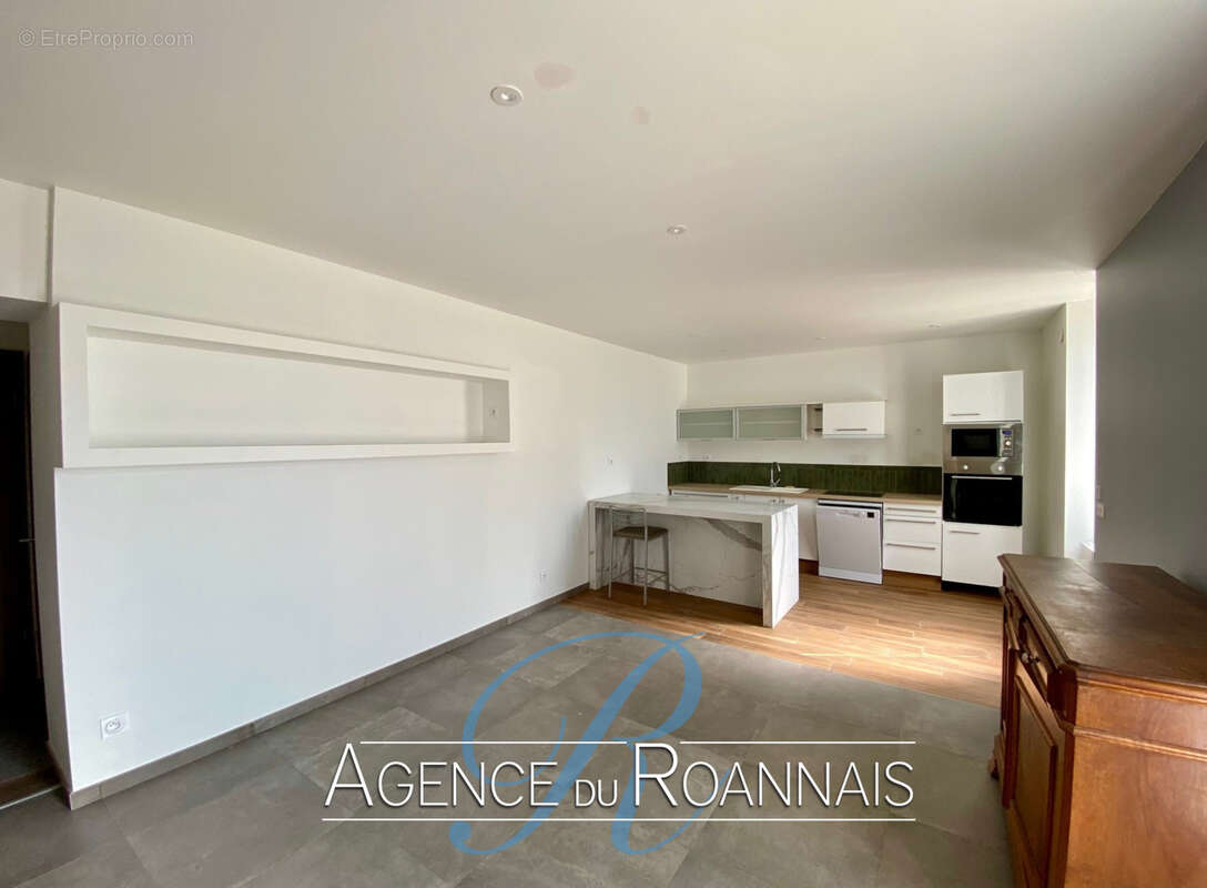 Appartement à LE COTEAU