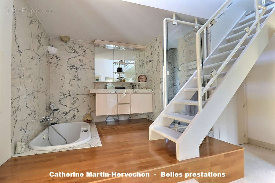 Villa de 5 chambres, 1 bureau et 2 chambres indépendantes - Garage double - Belle opportunité - photo 10