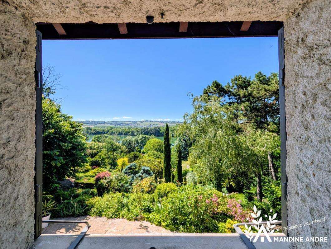 Maison 251 m² à Saint-Bernard  - photo 3