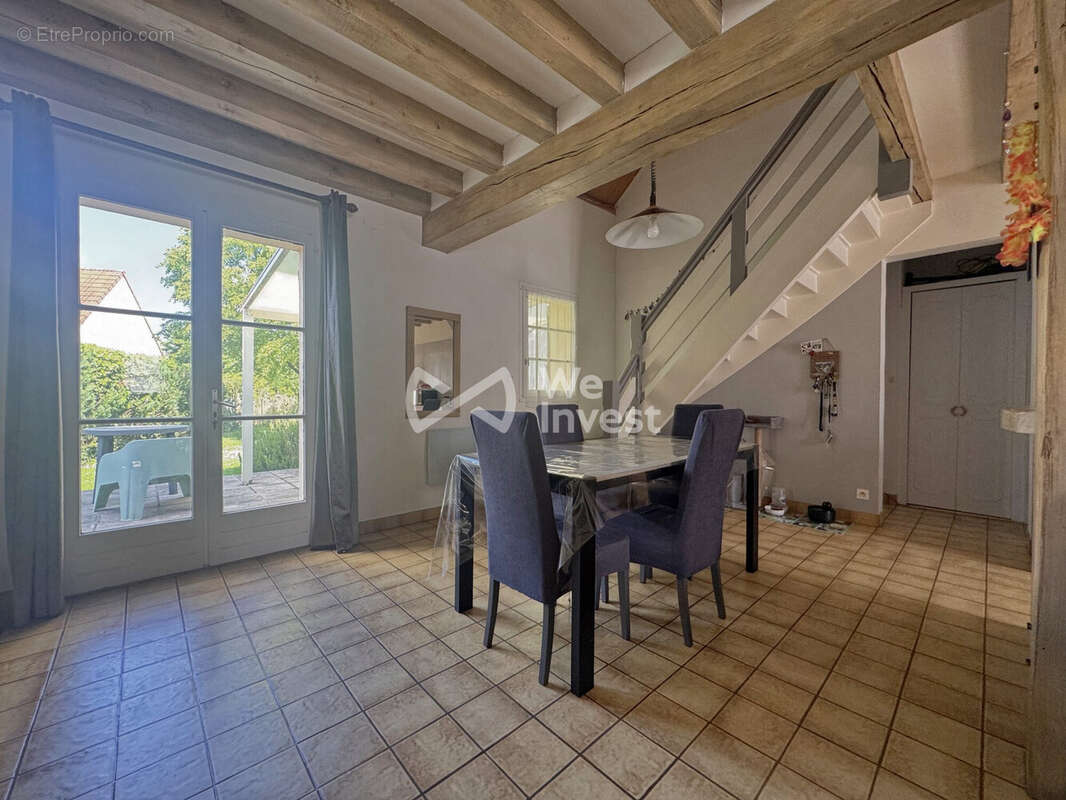 Maison à MOUROUX