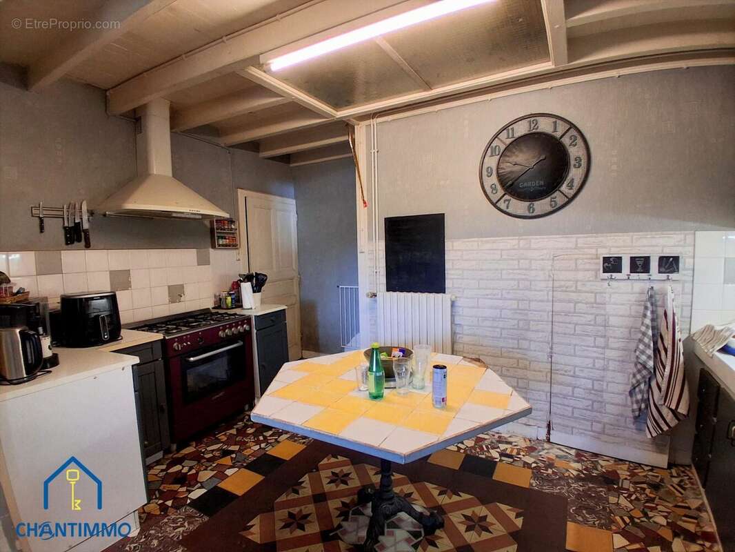 Maison à LA CAILLERE-SAINT-HILAIRE