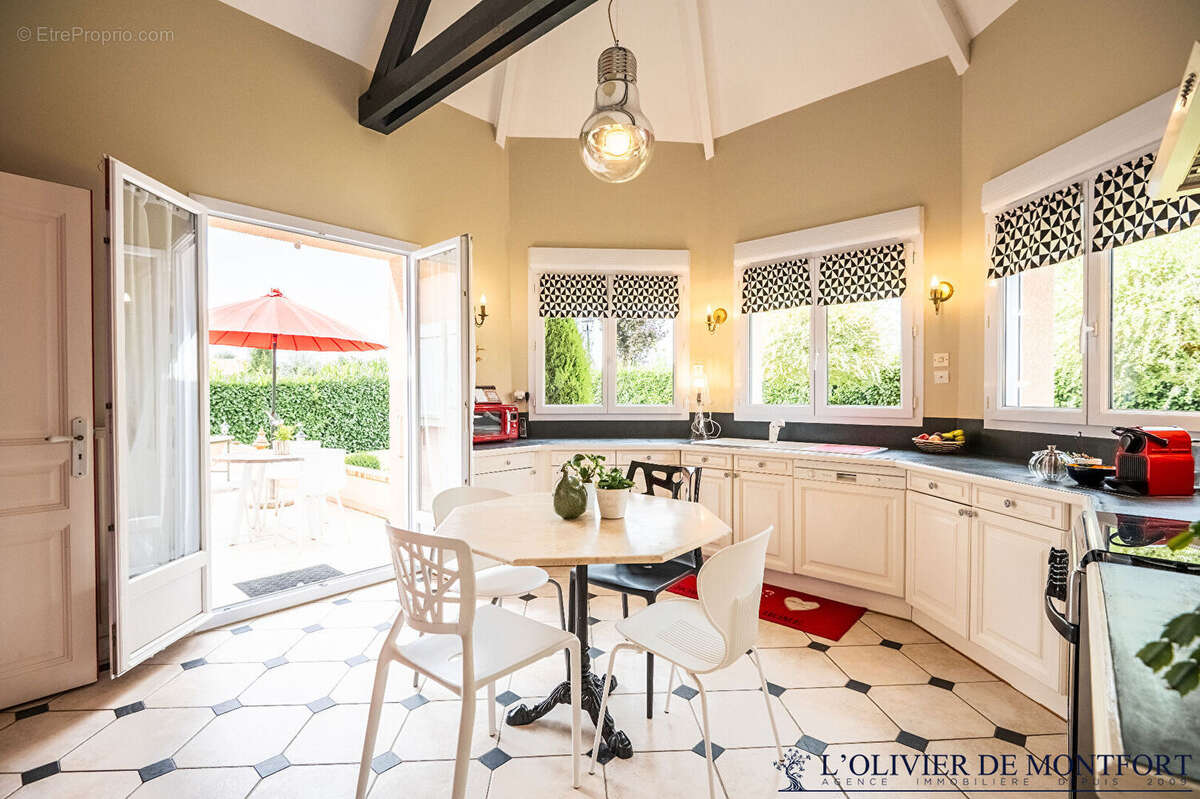 Maison à MONTFORT-L&#039;AMAURY