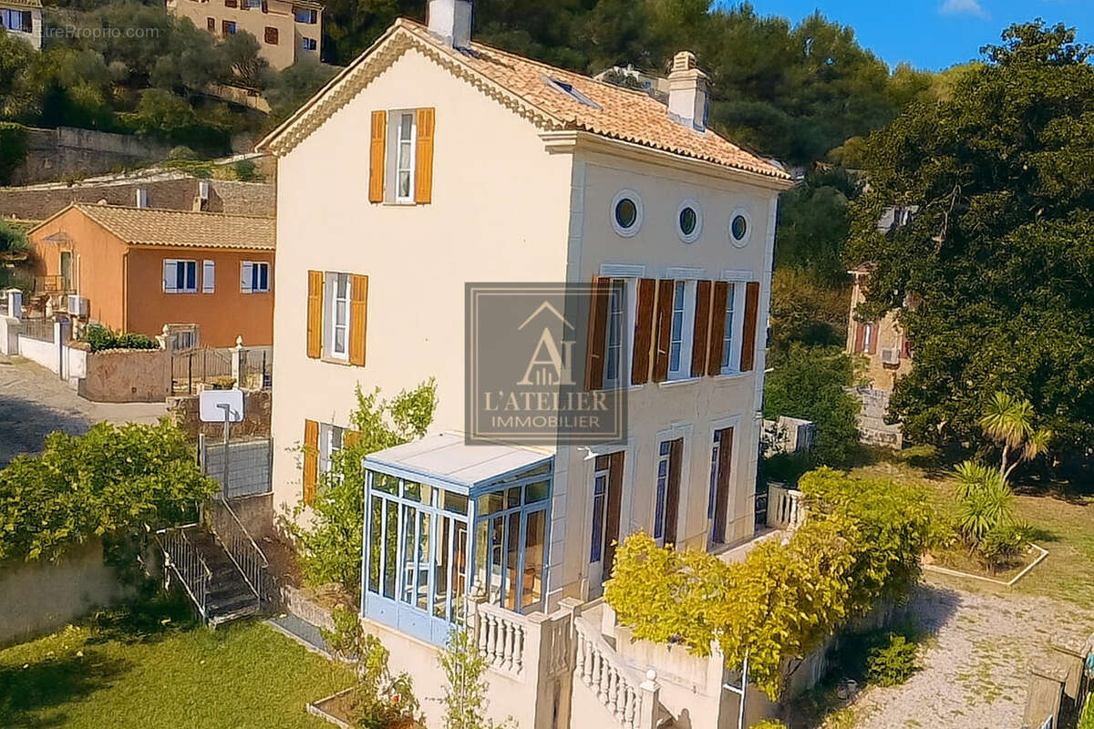 Maison à SOLLIES-TOUCAS