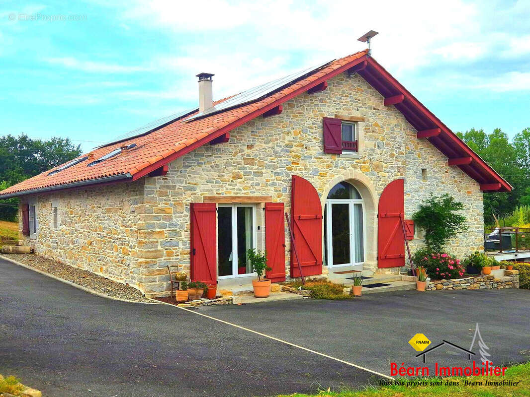 Maison 307 m² à Bidache  - photo 2