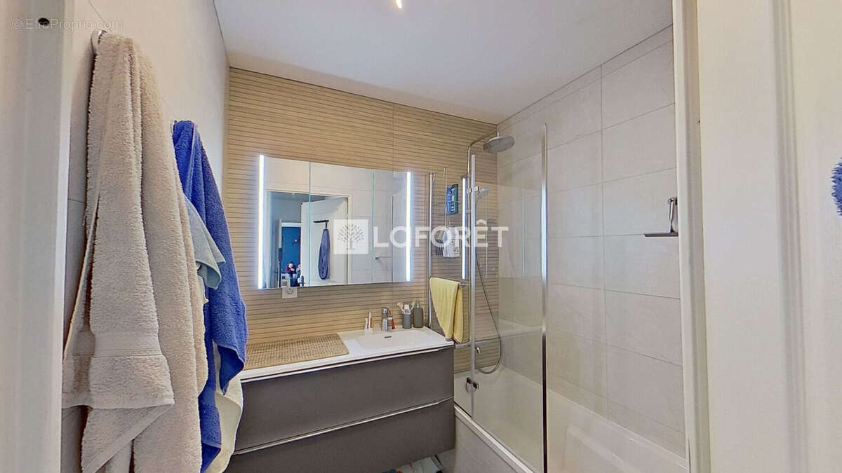 Appartement à LYON-8E