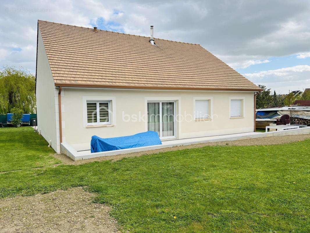 Maison à SAINT-GERMAIN-LES-ARPAJON