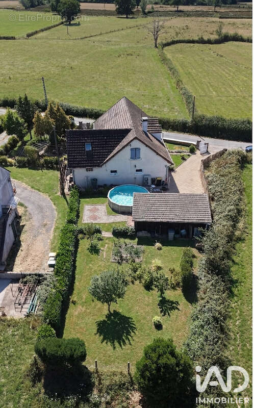 Maison 190 m² à Chassenard  - photo 3