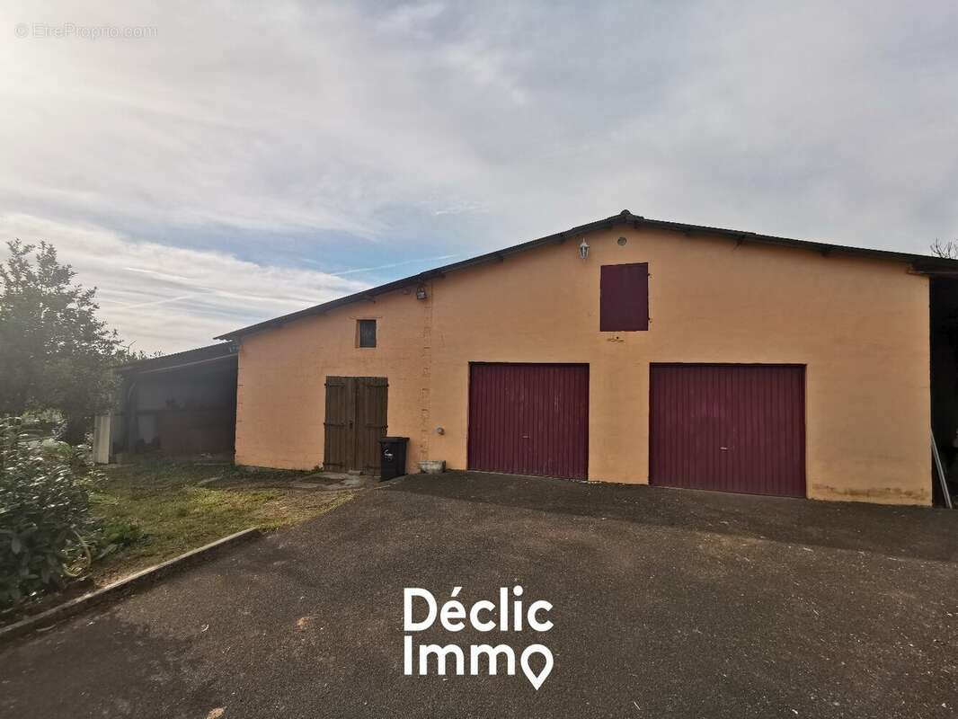 Maison à XANTON-CHASSENON