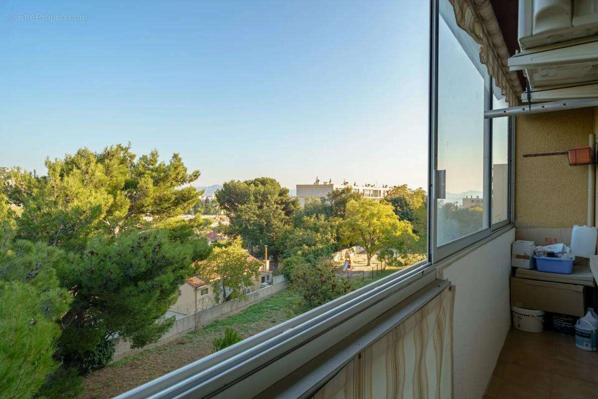 Appartement à MARSEILLE-15E