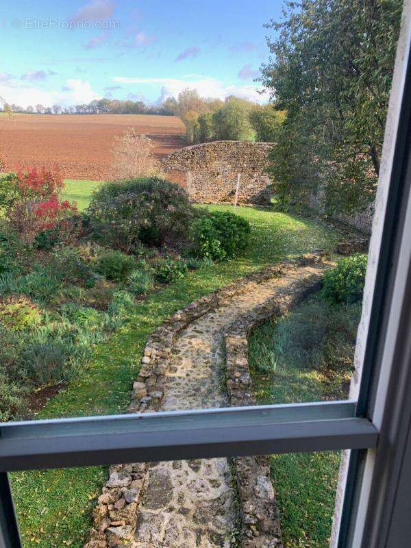 Maison à MARSAIS-SAINTE-RADEGONDE