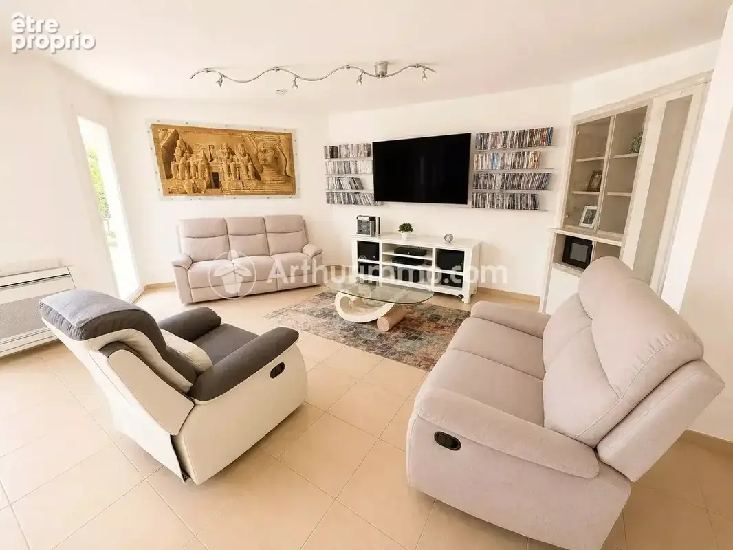 Plain-pied 193 m² – 4 suites – piscine chauffée – terrain 2 800 m² - photo 6