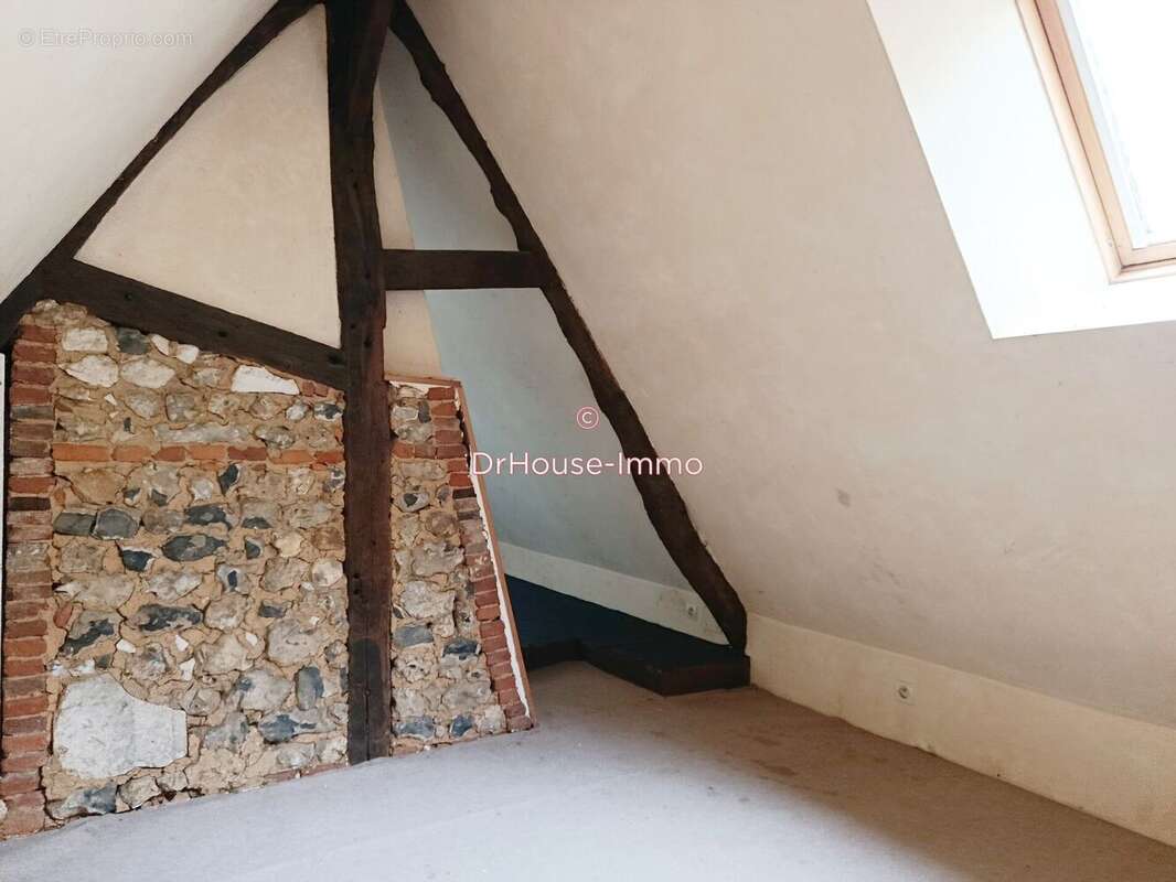 Maison à LIVET-SUR-AUTHOU