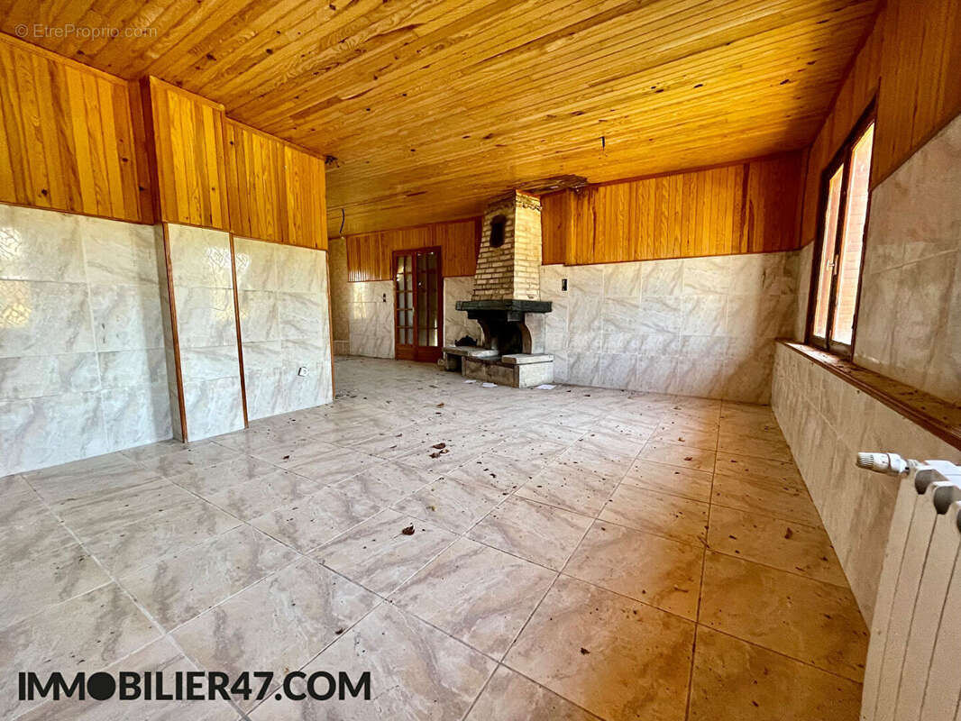 Maison à SAINT-SARDOS