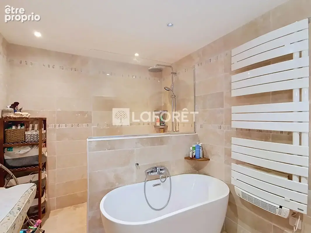 Maison/Appartement Sainte Euphemie 7 pièce(s) 145 m2 plus dépendances - photo 6