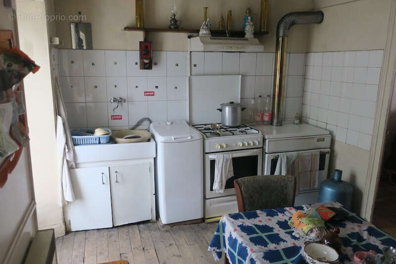 Maison à FERRIERES-SAINT-MARY