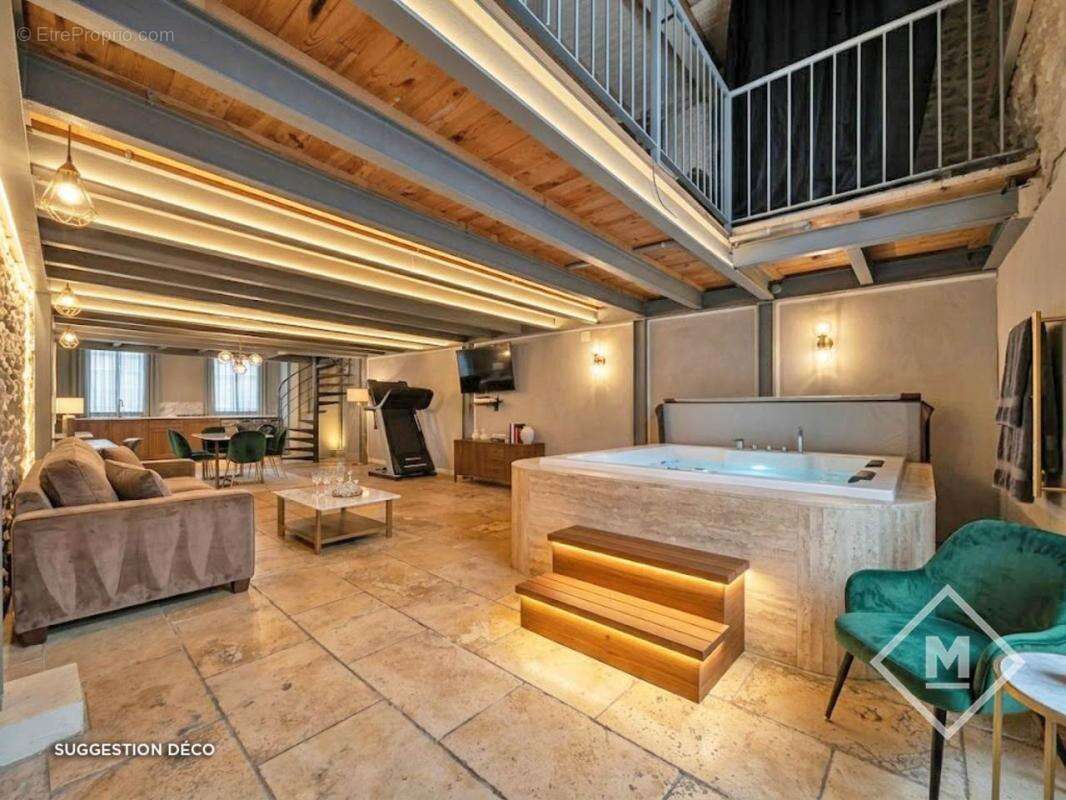 Appartement à MARSEILLE-6E