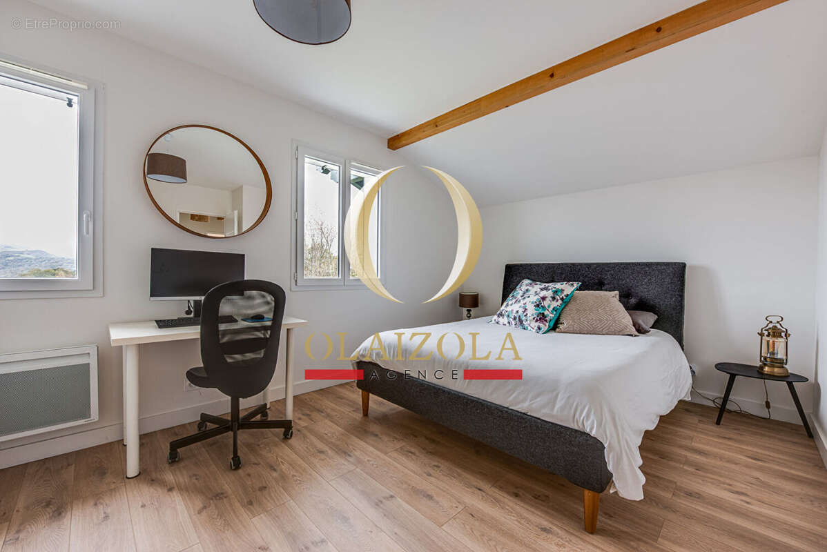 Maison à SAINT-PEE-SUR-NIVELLE