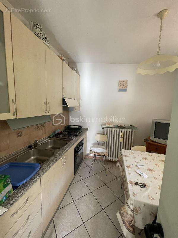 Maison composé de 2 logements Type T3 (Quartier Mont D'Or) - photo 8