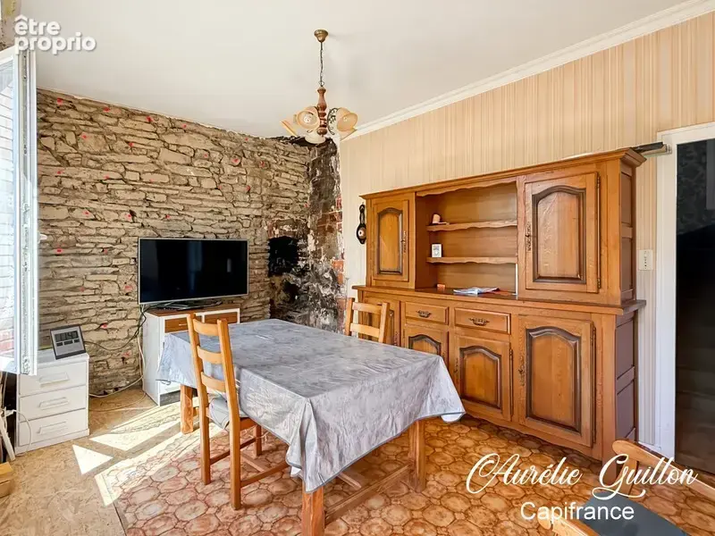 Maison en pierre à rénover avec grand terrain de 1 356 m² – Loyat - photo 3