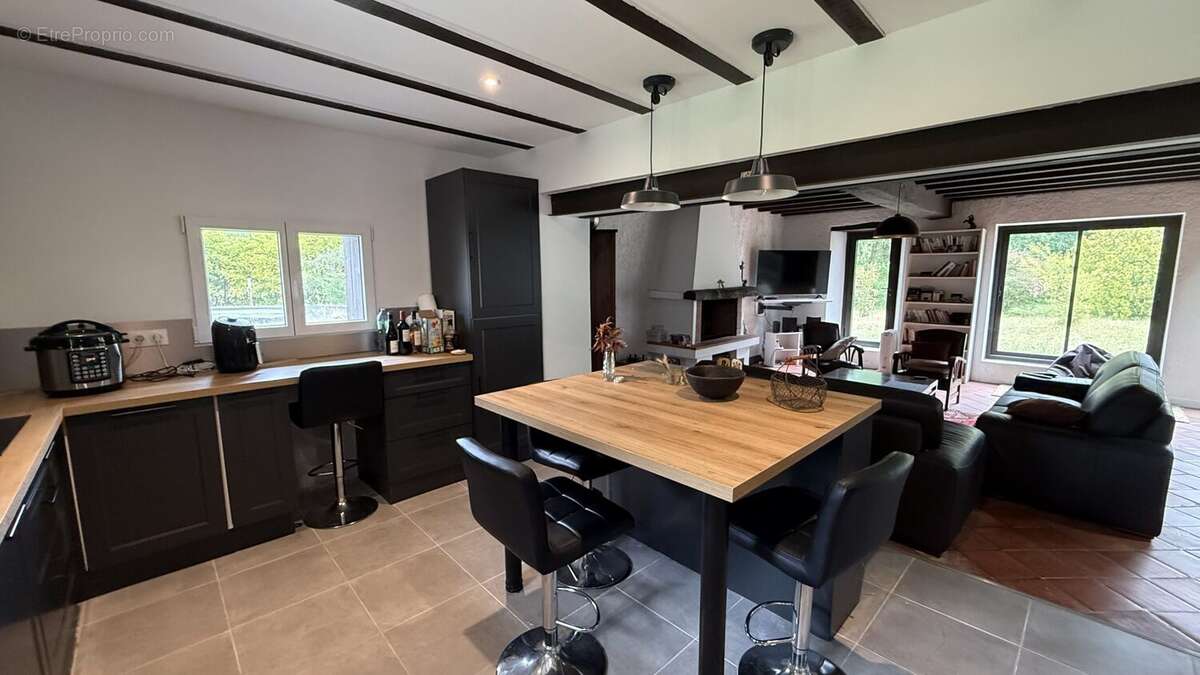 Maison 200 m² à Saugnacq-Et-Muret  - photo 9
