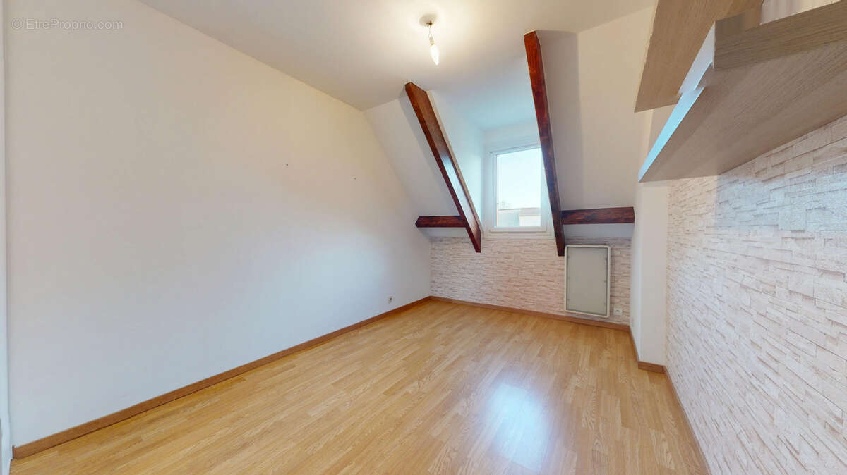 Maison à MONTIGNY-LES-CORMEILLES