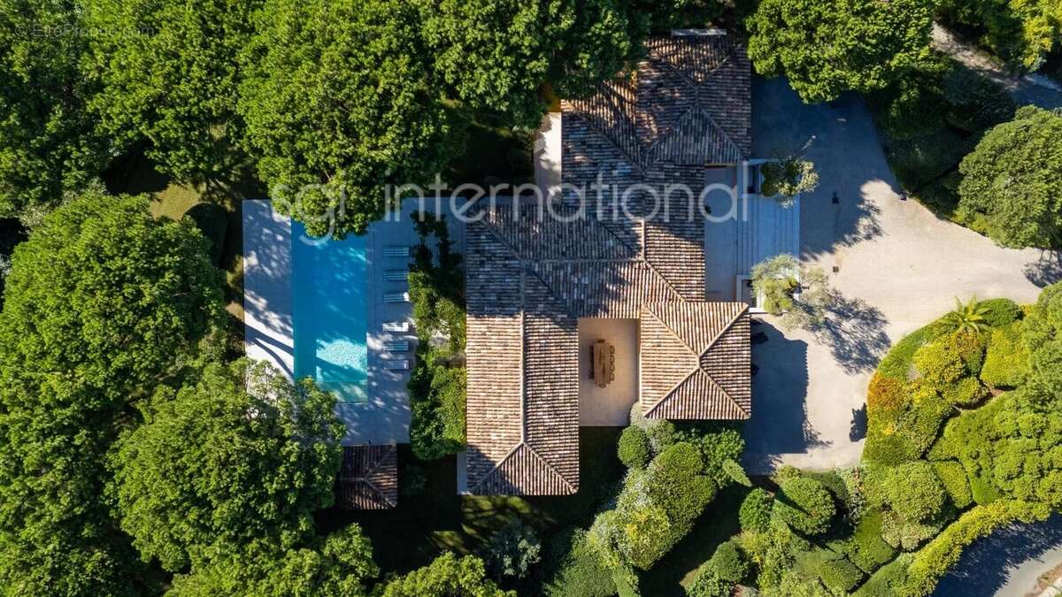 Ref 2306 - saint-tropez - élégante propriété - proche centre - photo 2