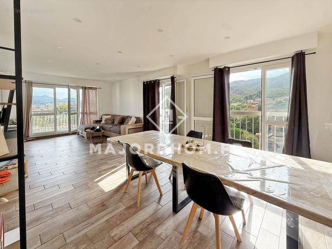 Appartement à MARSEILLE-10E