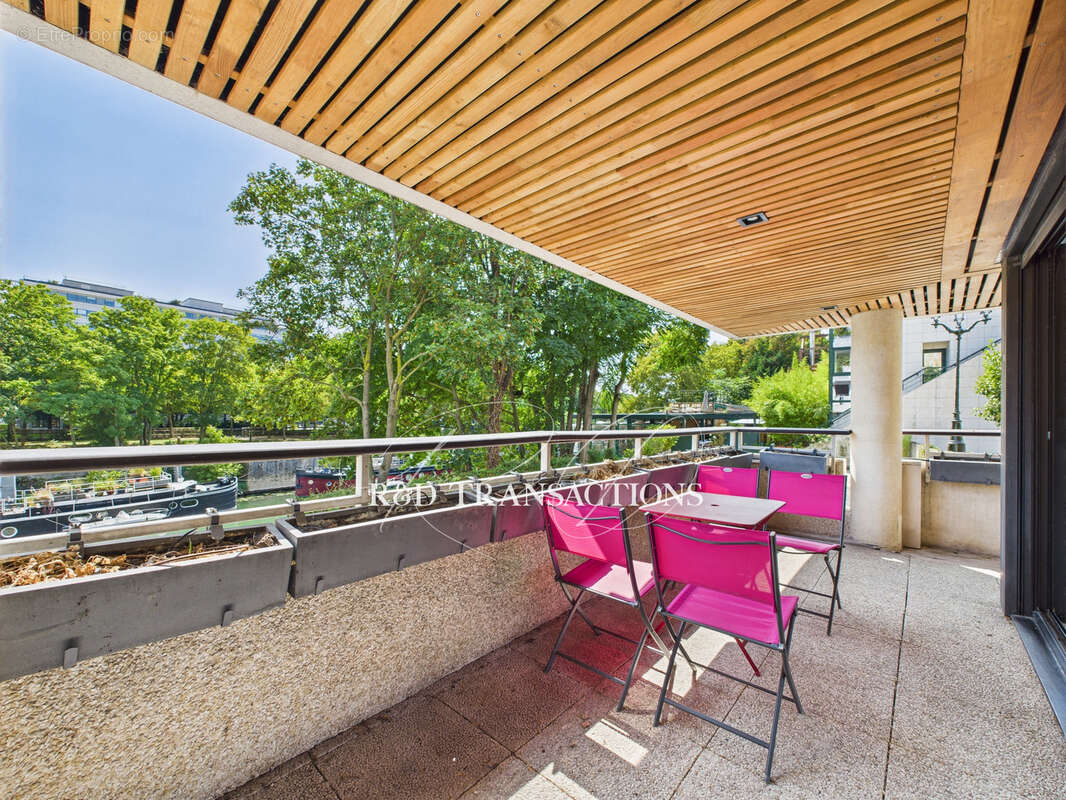 Appartement à NEUILLY-SUR-SEINE