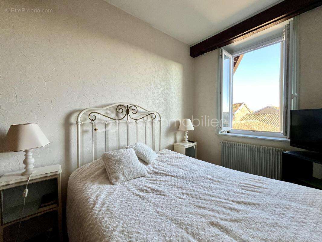 Appartement à CRECHES-SUR-SAONE