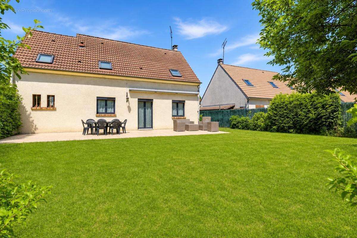Maison familiale T7 - 125 m² - Haut Montmorency - photo 9