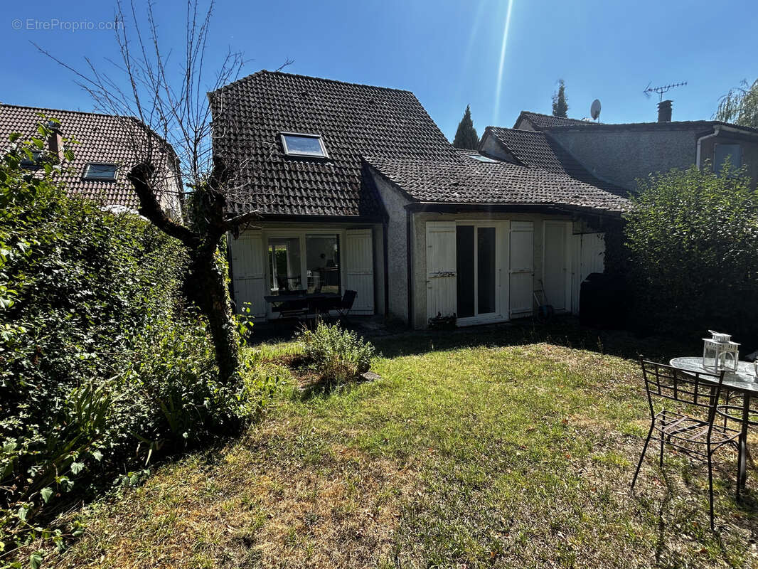 Maison mitoyenne Ville-la-Grand - photo 2