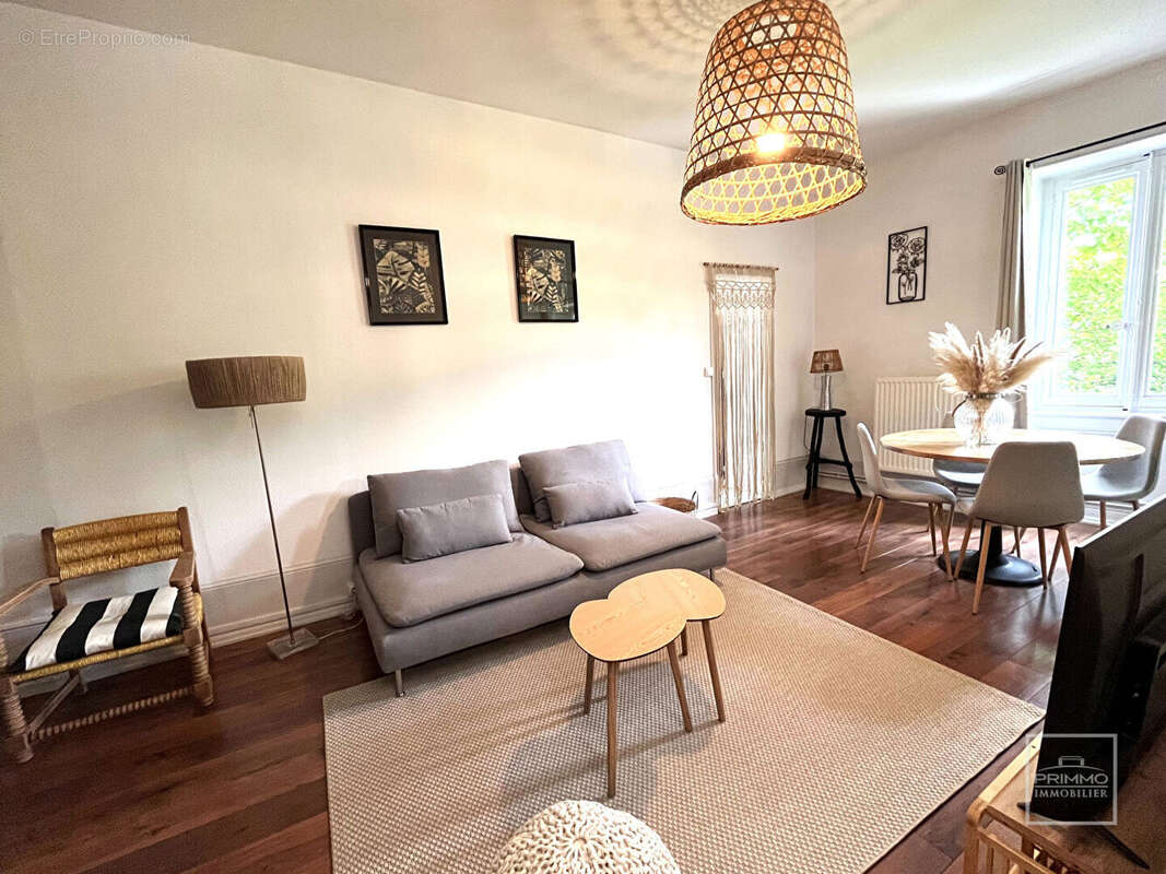 Appartement à SAINT-CYR-AU-MONT-D'OR