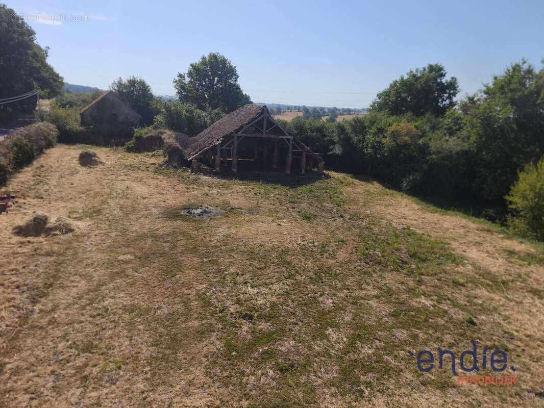 MURAT : maison de 9 pièces (152 m²) en vente - photo 16