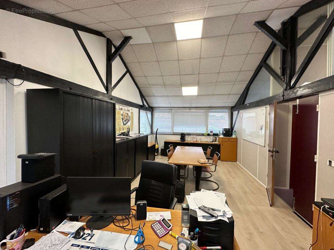 Autre à SAINT-MAUR-DES-FOSSES