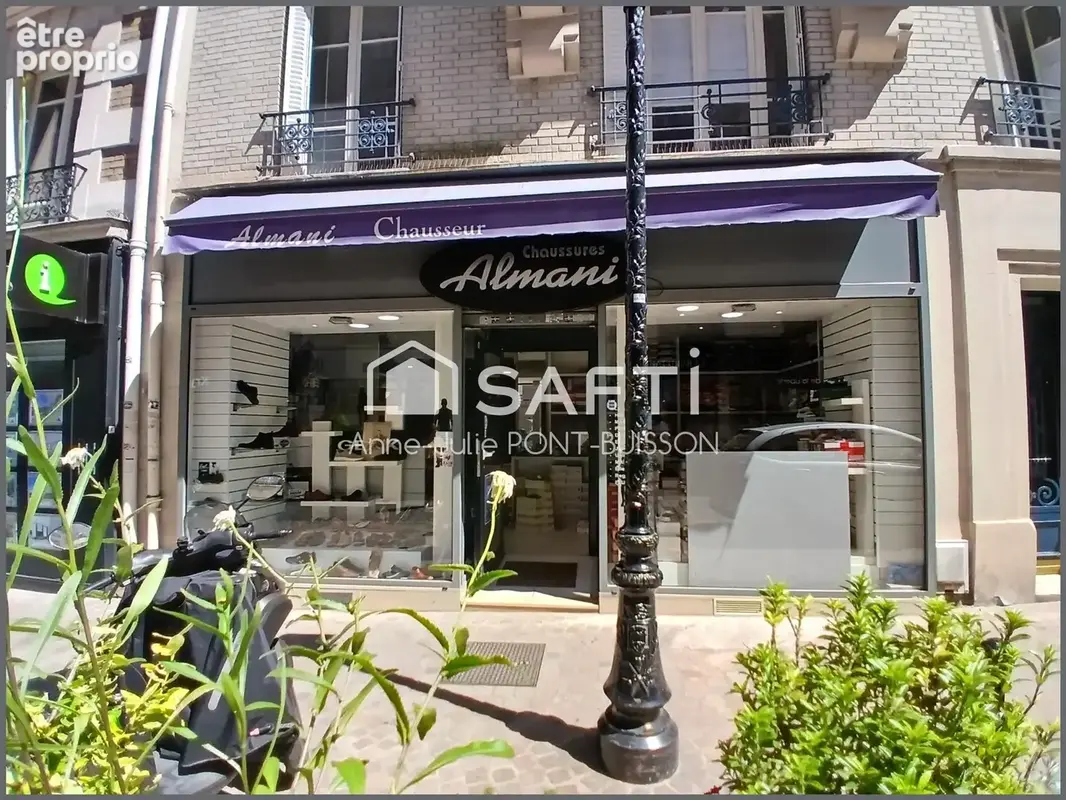 Photo 1 - Commerce à COURBEVOIE