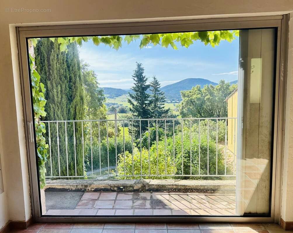 Maison à PLAN-DE-LA-TOUR