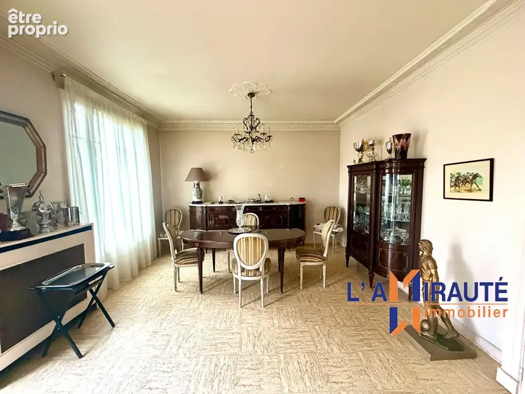 Maisons-Laffitte Maison de charme (4 pièces) à fort potentiel de 105m² - photo 6