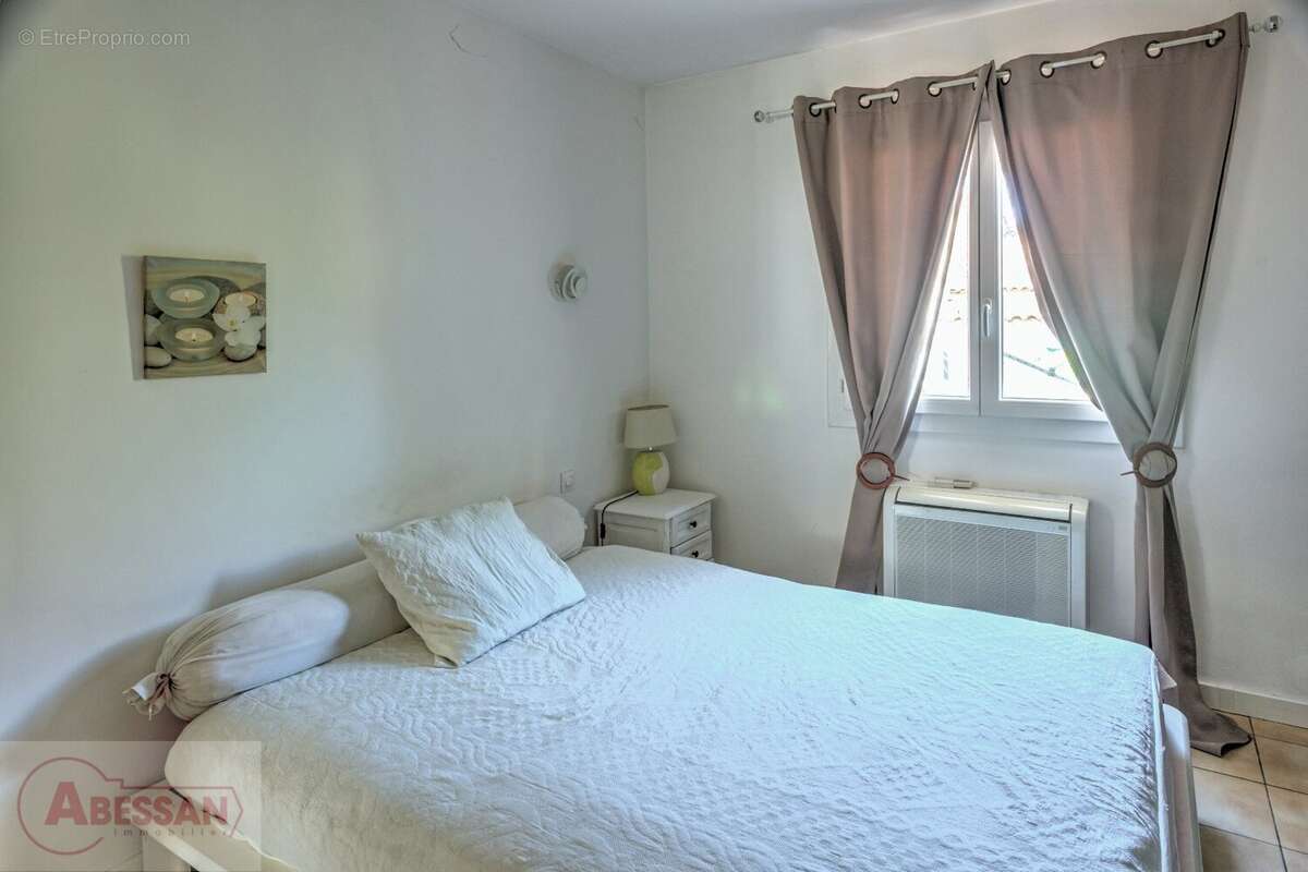 Maison 100 m² à Rousson  - photo 13