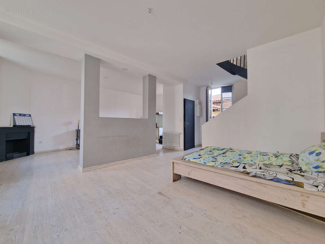 Appartement à BARBEZIEUX-SAINT-HILAIRE