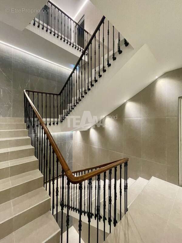 Appartement Haussmannien rénové d'exception - photo 24