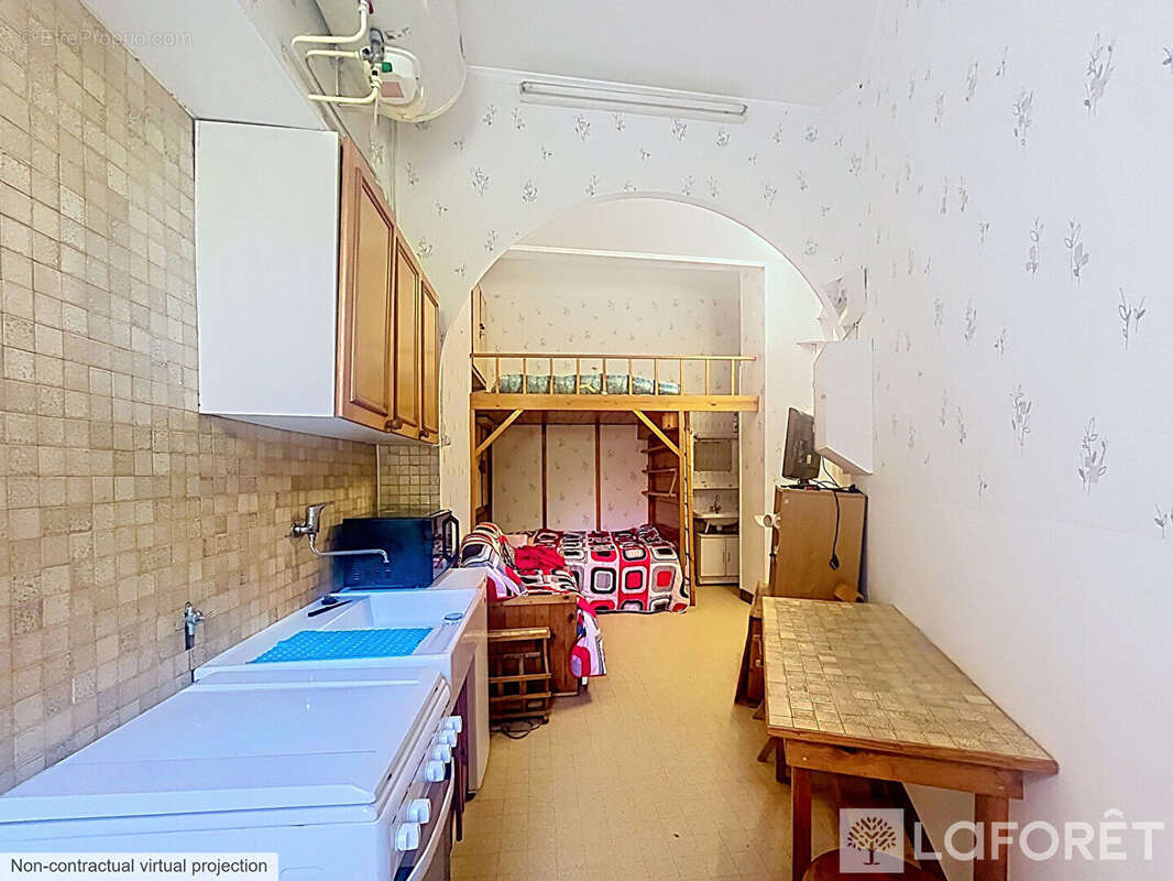 Studio Menton 15.10 m2 - proximité immédiate du centre ville - photo 2