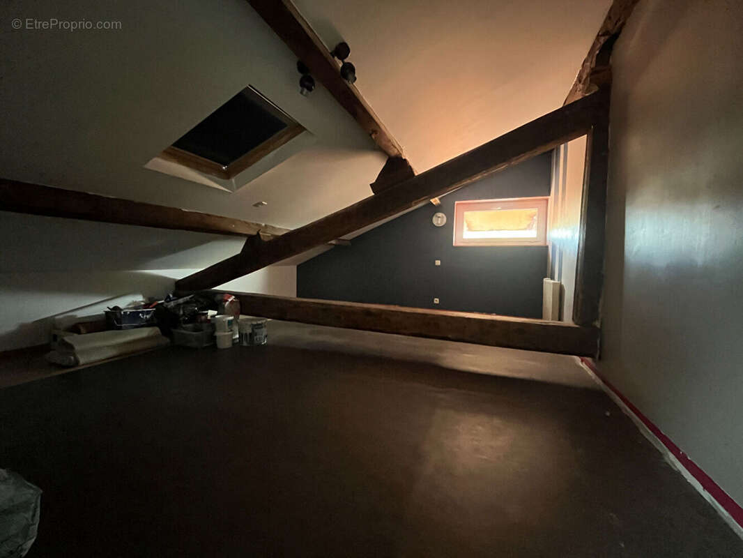 Appartement à LARAGNE-MONTEGLIN