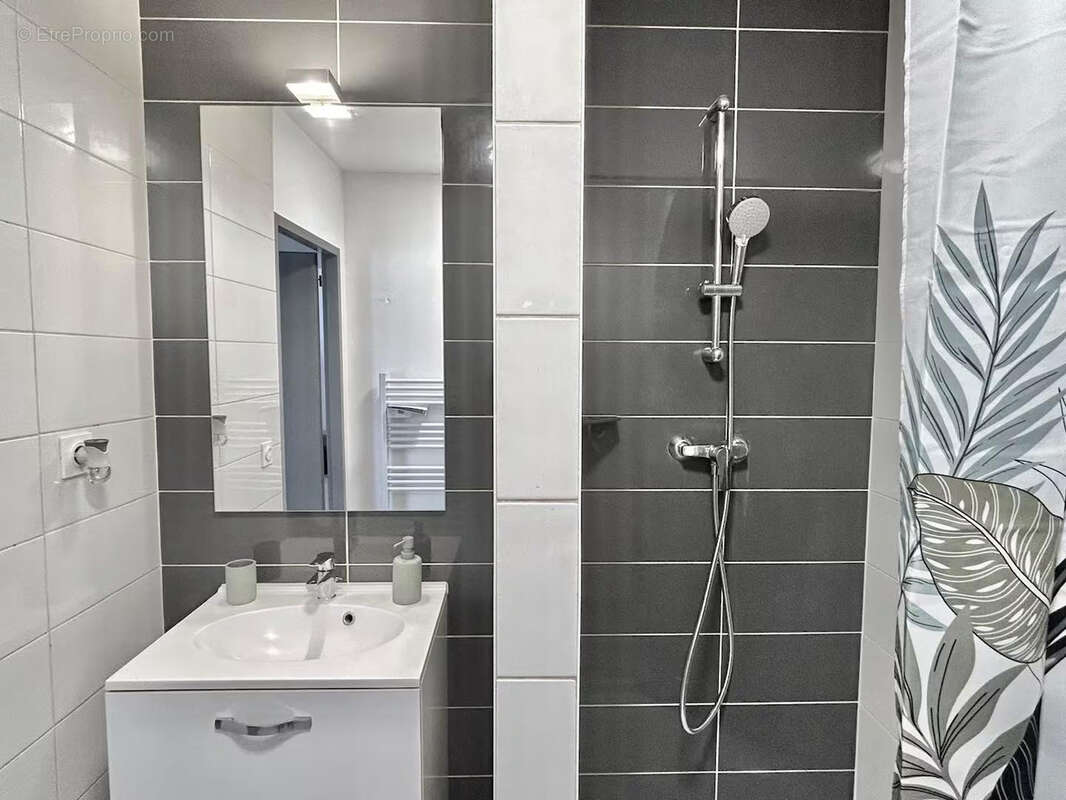 Appartement à CRANVES-SALES