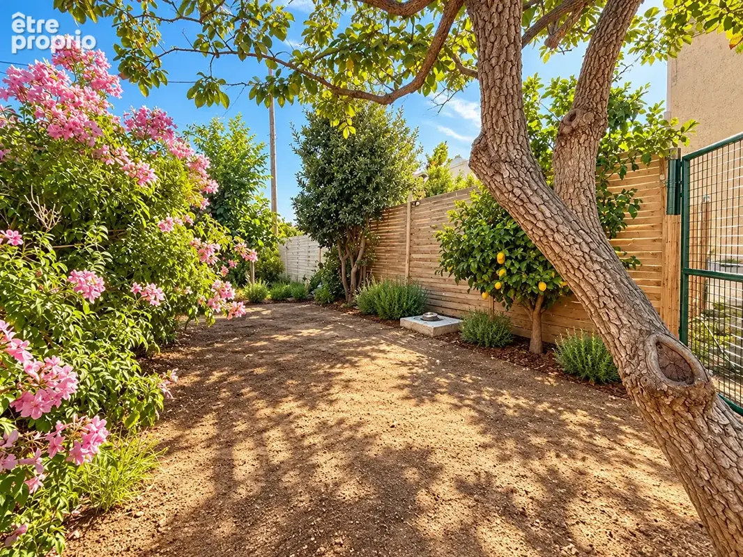Bas de MAISON 3 pièces de 69,95 m² avec terrasse et jardin (83430) SAINT MANDRIER SUR MER - photo 15