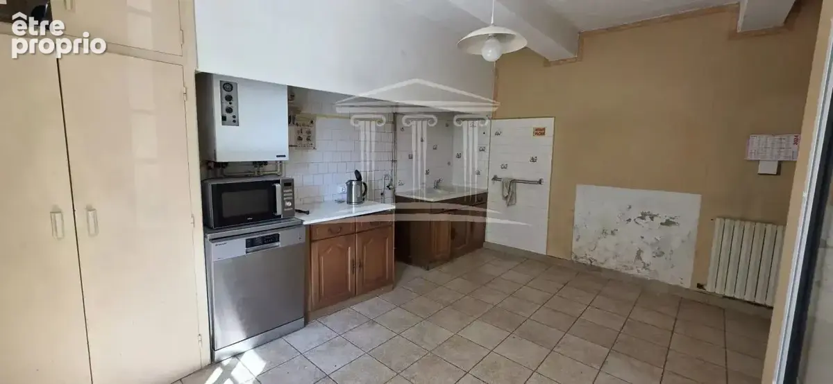 Maison 161 m² à Entraigues-Sur-La-Sorgue  - photo 3
