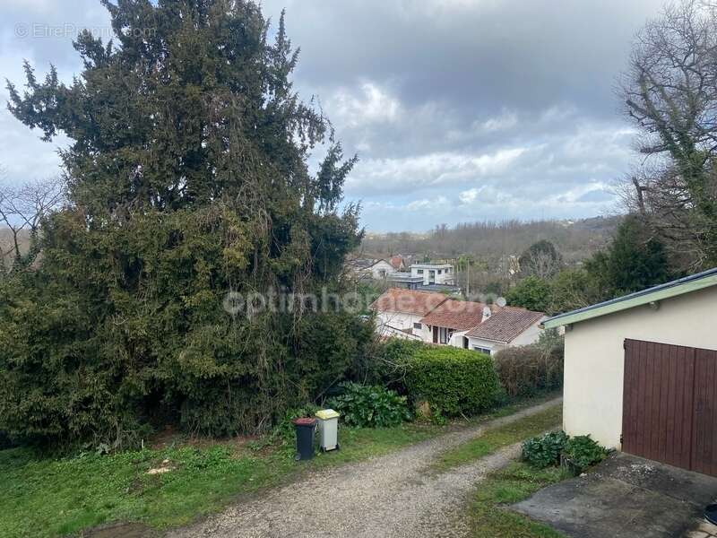 Maison à CAMBLANES-ET-MEYNAC