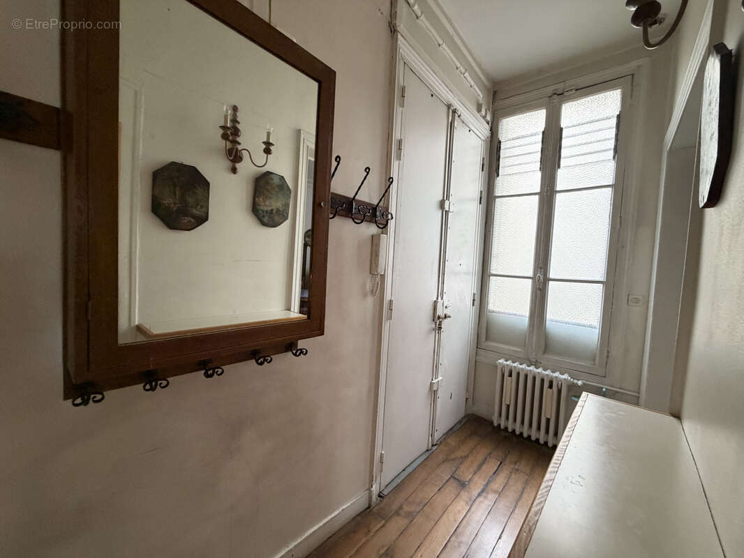 Appartement à PARIS-3E