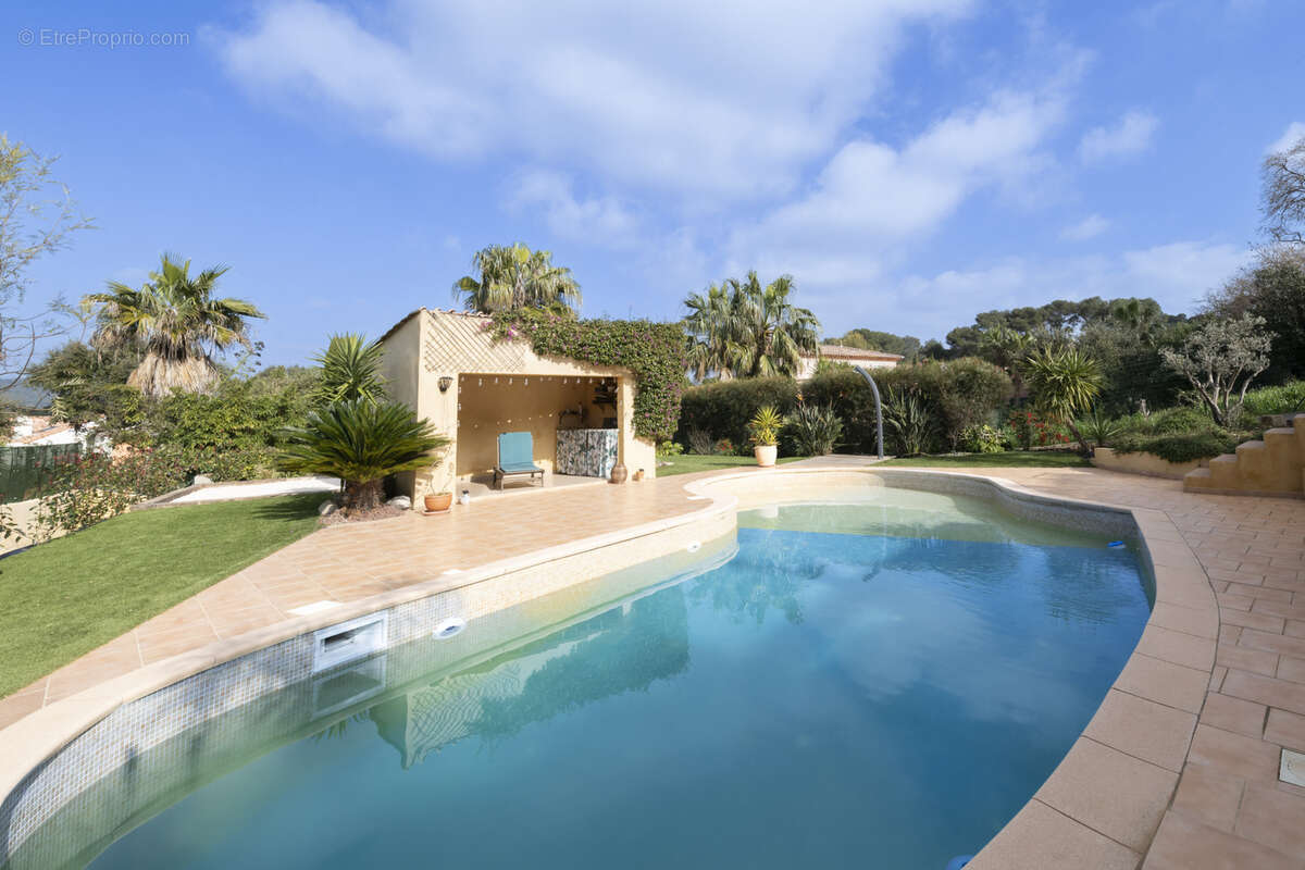 Maison à SIX-FOURS-LES-PLAGES