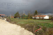 Terrain à LEVIGNAC-DE-GUYENNE