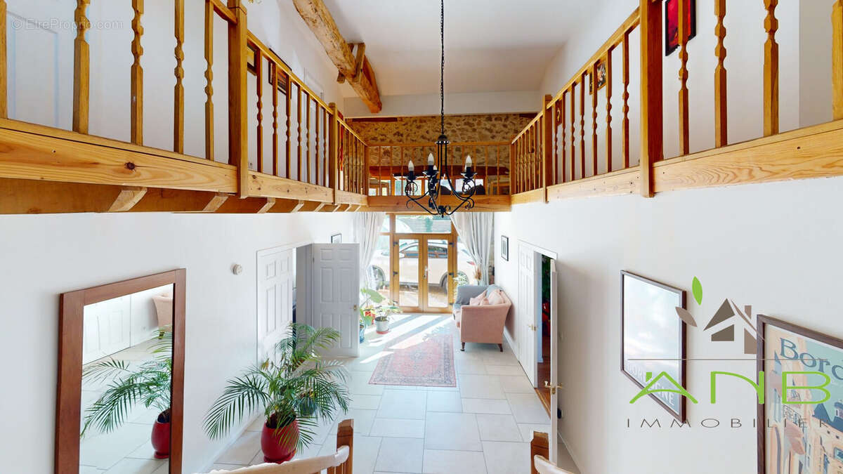 Maison à BUSSEROLLES